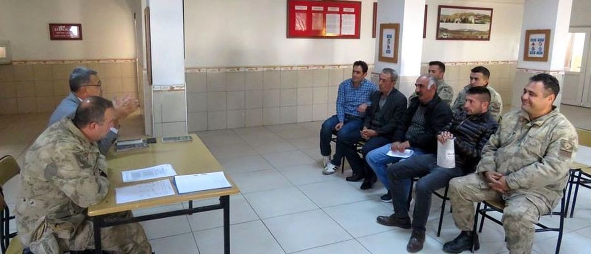 Jandarma personeline ve köy muhtarlarına avcılık mevzuatı eğitimi verildi