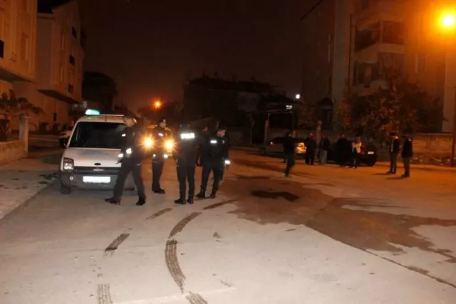 Karaman'da silahlı kavga: 2 yaralı Karaman'da silahlı kavga: 2 yaralı