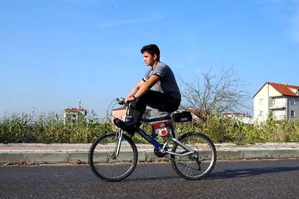 Lise öğrencileri ağaç testeresi motorundan motosiklet yaptı Lise öğrencileri ağaç testeresi motorundan motosiklet yaptı