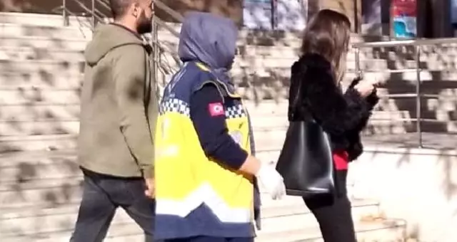 Sevgilisinden ayrıldı, öğretmenevi terasından atlamaya kalktı