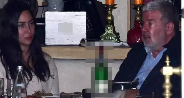 Sibel Can'ın eski eşi Sulhi Aksüt esmer bir güzelle görüntülendi Sibel Can'ın eski eşi Sulhi Aksüt esmer bir güzelle görüntülendi