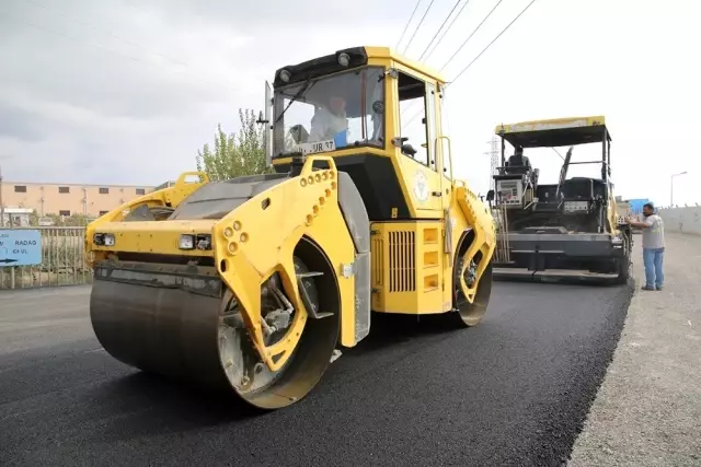 Yüreğir'e 26 bin ton sıcak asfalt döküldü