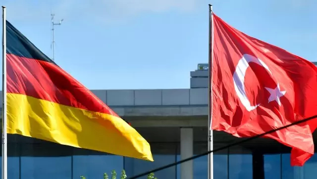 Almanya'nın Ankara Büyükelçiliği'nde çalışan Türk avukat casusluk suçlamasıyla gözaltına alındı