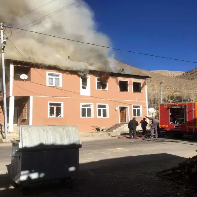 Bayburt�ta facia Bu ev 2�si çocuk 3 kişiye mezar oldu Haber