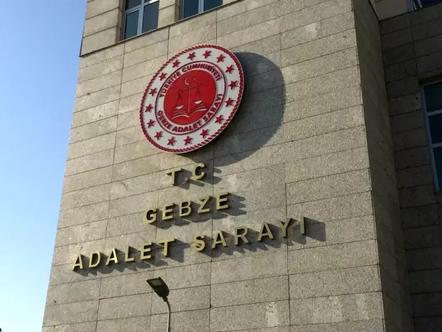 Çalıntı araç süphelisi Adliyeye sevk edildi Çalıntı araç süphelisi Adliyeye sevk edildi