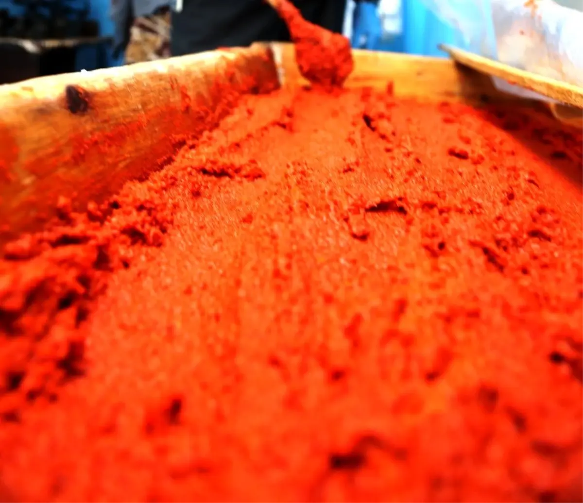 Develi'de çemen yapımı devam ediyor