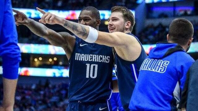 Doncic tarihe geçti, Dallas evinde kazandı