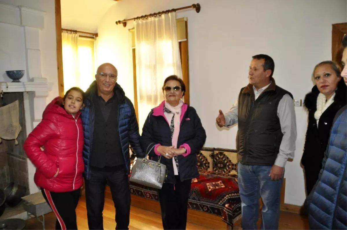 Emine Erdoğan�ın kardeşi Hasan Gülbaran ve ailesinden Atatürk Evi�ne
