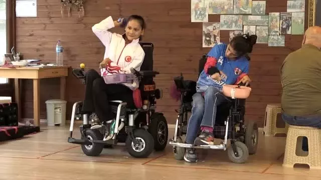 Engellilerin hayatı 'Boccia' ile değişti Engellilerin hayatı 'Boccia' ile değişti