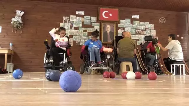 Engellilerin hayatı 'Boccia' ile değişti Engellilerin hayatı 'Boccia' ile değişti