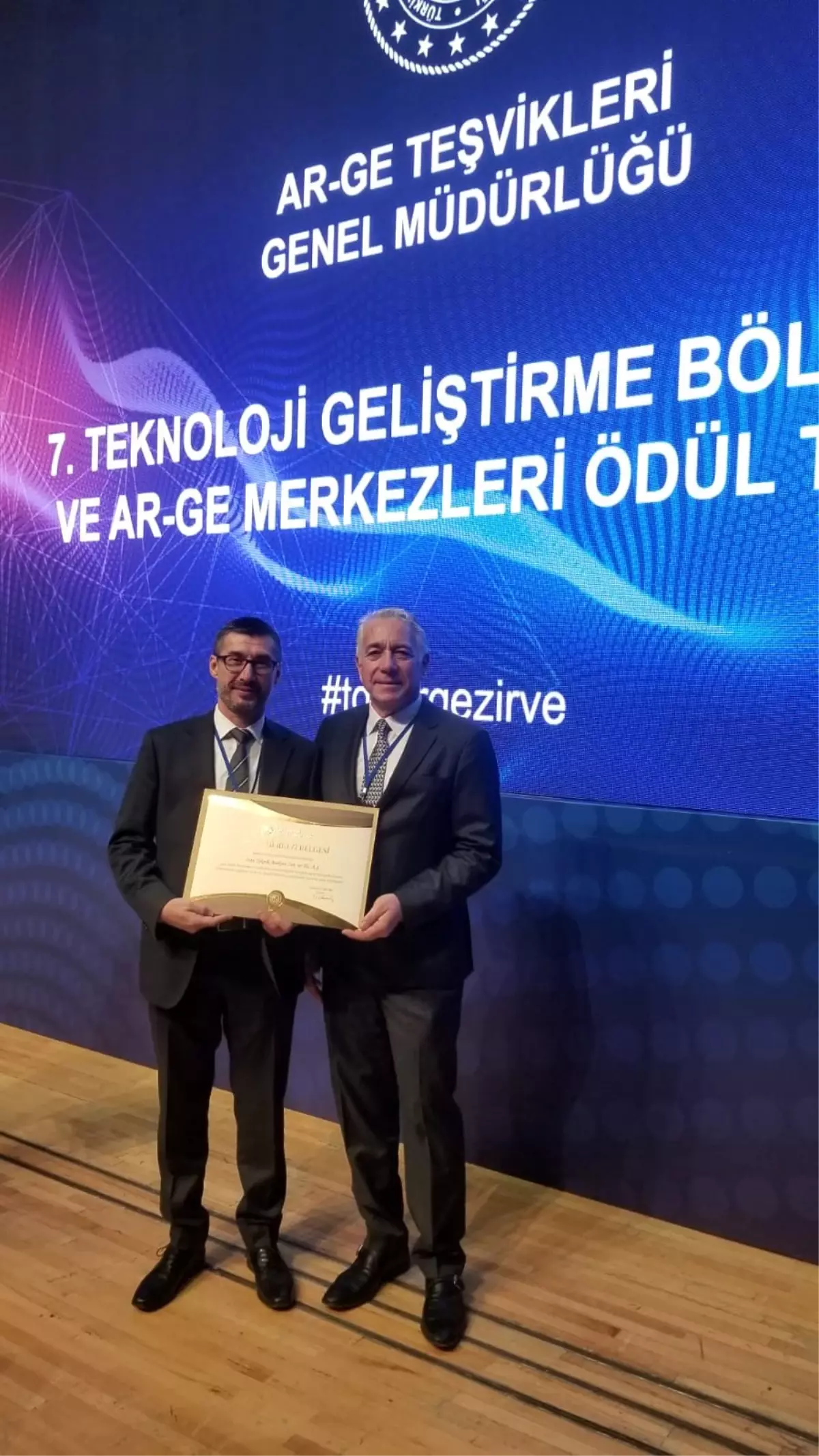 İnsu Teknik Sanayi ve Teknoloji Bakanlığı'ndan AR-GE Merkezi belgesini aldı