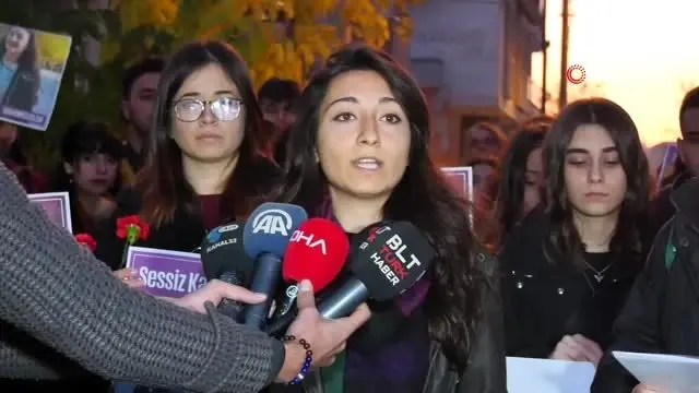Katledilen üniversiteli Güleda'nın apartı önünde eylem