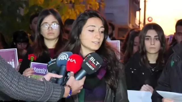 Katledilen üniversiteli Güleda'nın apartı önünde eylem Katledilen üniversiteli Güleda'nın apartı önünde eylem
