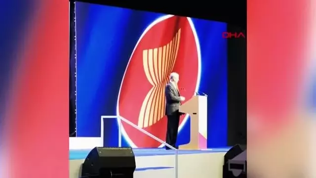 Kraliçe elizabeth'in oğlu prens andrew kraliyet görevlerini bıraktı Kraliçe elizabeth'in oğlu prens andrew kraliyet görevlerini bıraktı