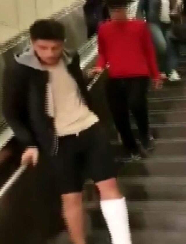 Metrobüs alt geçidinde bozulan asansör vatandaşları zora soktu