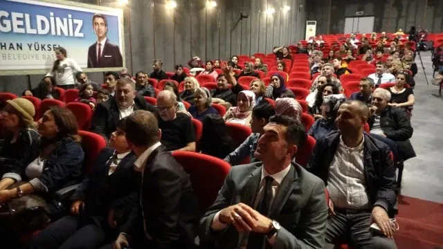 (Özel) Gündüz muhtar akşam stand-up'çı