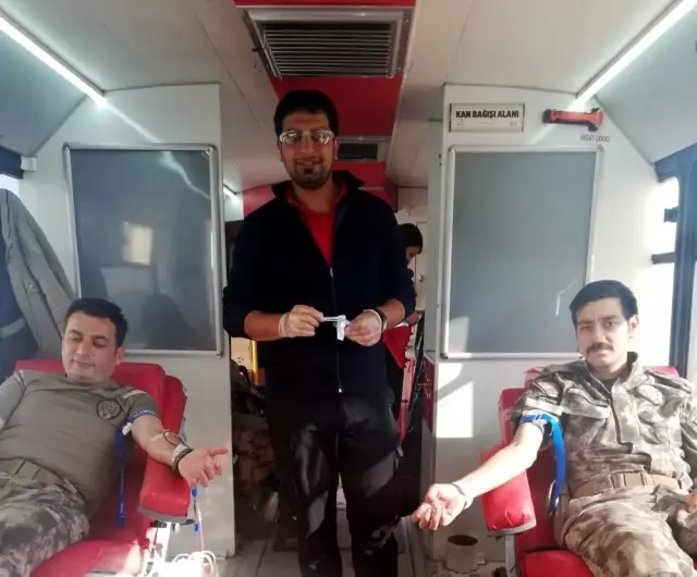 Özel Harekatçılar kan bağışında bulundu Özel Harekatçılar kan bağışında bulundu