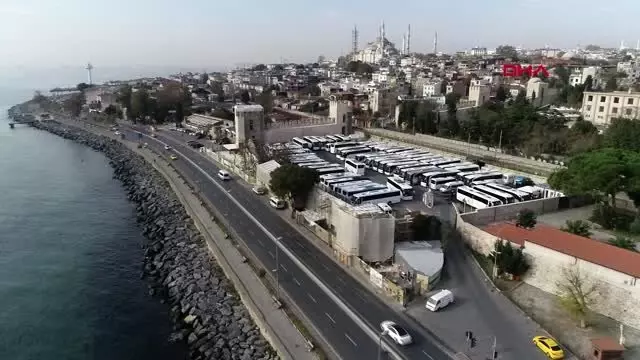 Sarayburnu'ndaki surların restorasyonu devam ediyor Sarayburnu'ndaki surların restorasyonu devam ediyor