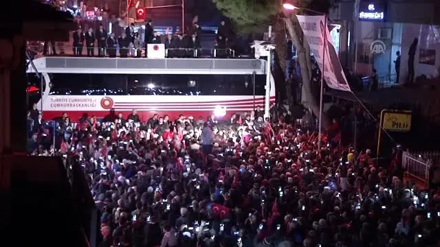 Cumhurbaşkanı Erdoğan: '(Kılıçdaroğlu) Gel bundan sonra Kiraz'dan domatesini al' Cumhurbaşkanı Erdoğan: '(Kılıçdaroğlu) Gel bundan sonra Kiraz'dan domatesini al'