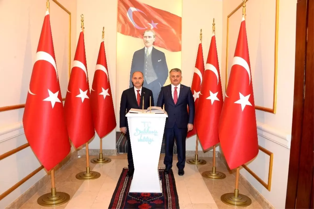Emniyet Genel Müdürü Mehmet Aktaş, Balıkesir Valisi Ersin Yazıcı'yı ziyaret etti