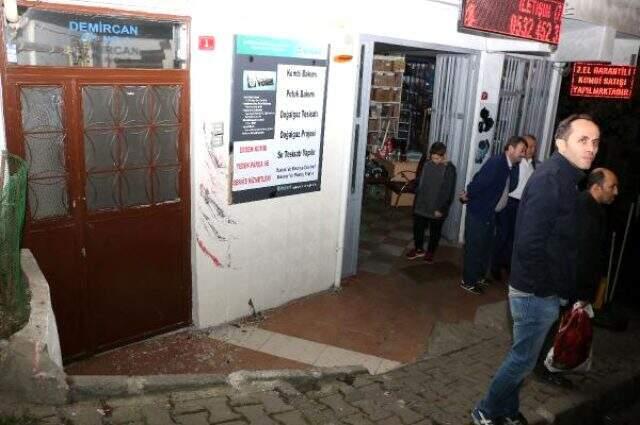 Esnafın dikkati faciayı önledi! Anne ve çocukları kamyonetin altında kalmaktan son anda kurtuldu