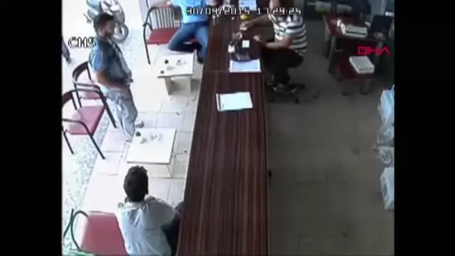 Firari sanıkların yargılandığı gar katliamı davası dosyasına yeni görüntüler girdi Firari sanıkların yargılandığı gar katliamı davası dosyasına yeni görüntüler girdi