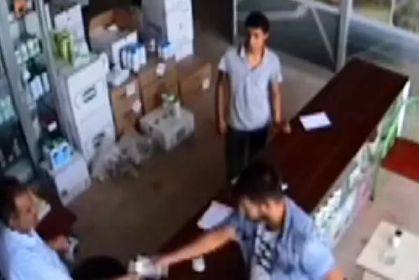 Firari sanıkların yargılandığı Gar katliamı davası dosyasına yeni görüntüler girdi Firari sanıkların yargılandığı Gar katliamı davası dosyasına yeni görüntüler girdi