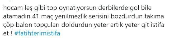 Galatasaraylı taraftarlar Fatih Terim'i istifaya davet etti!