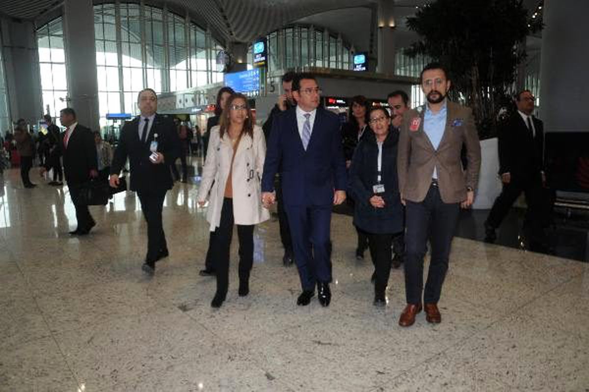 Guatemala Devlet Başkanı Morales'ten İstanbul Havalimanı'na övgü