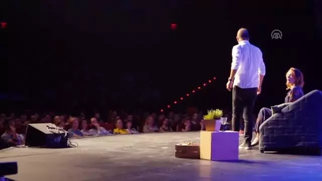 Gülümseten ikili Ebru Cündübeyoğlu ve Hakan Yılmaz, boşanmaları bitirmeyi hedefliyor Gülümseten ikili Ebru Cündübeyoğlu ve Hakan Yılmaz, boşanmaları bitirmeyi hedefliyor