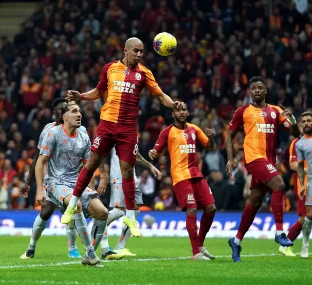 İlk yarıda gol yok İlk yarıda gol yok