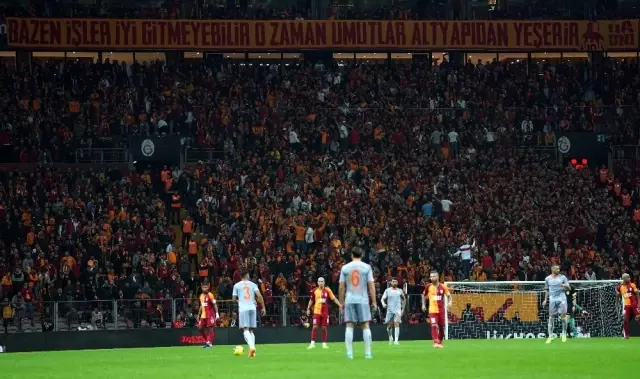 İlk yarıda gol yok İlk yarıda gol yok