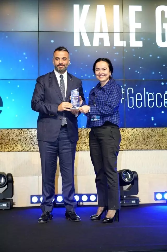 Kadın istihdamının öncüleri ödüllendirildi