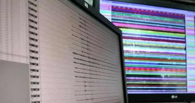 Marmara'da 3.6 büyüklüğünde deprem! İstanbul'da da hissedildi