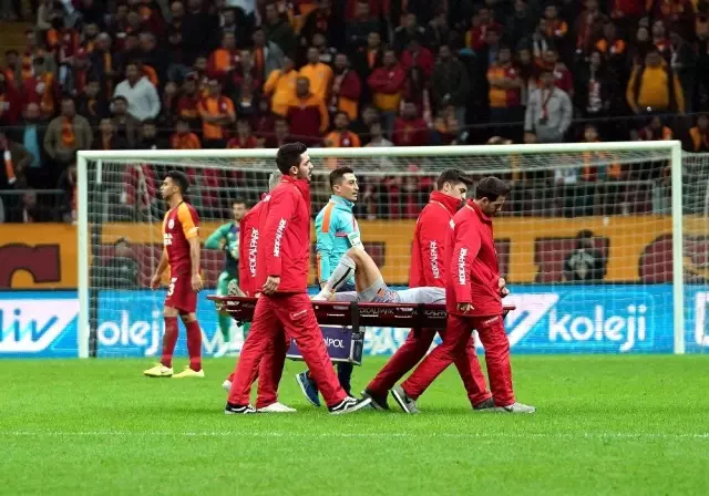 Medipol Başakşehir, Galatasaray'ı tek golle yendi Medipol Başakşehir, Galatasaray'ı tek golle yendi