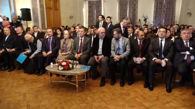 Milli Eğitim Bakanı Ziya Selçuk 'Eğitim ya da Eğitim' dergisinin tanıtım toplantısına katıldı