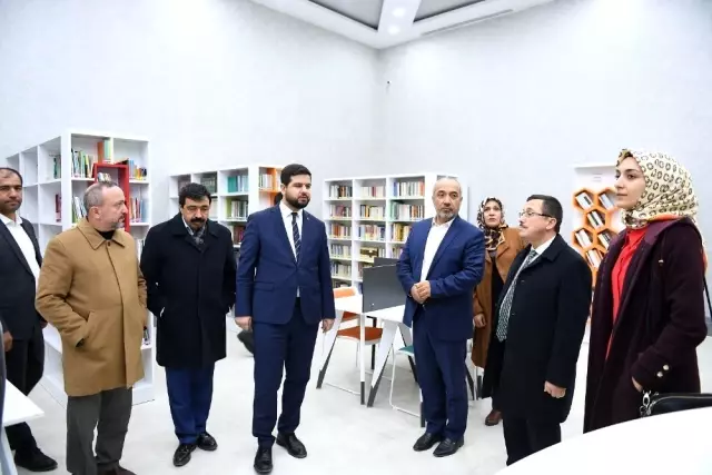Rektör ve Akademisyenler, Gedik Kültür Merkezini gezdi Rektör ve Akademisyenler, Gedik Kültür Merkezini gezdi