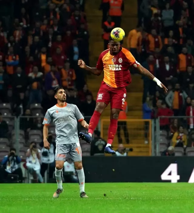 Süper Lig: Galatasaray: 0 - Medipol Başakşehir: 0 (İlk yarı) Süper Lig: Galatasaray: 0 - Medipol Başakşehir: 0 (İlk yarı)