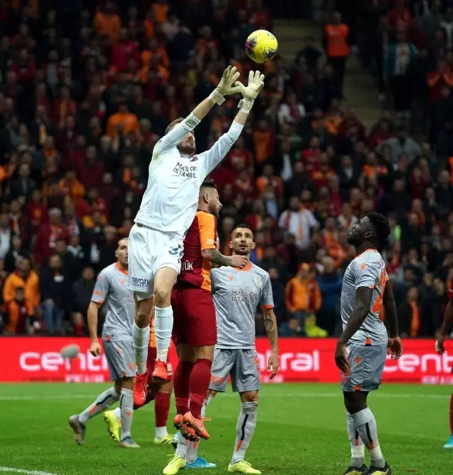 Süper Lig: Galatasaray: 0 - Medipol Başakşehir: 1 (Maç sonucu) Süper Lig: Galatasaray: 0 - Medipol Başakşehir: 1 (Maç sonucu)