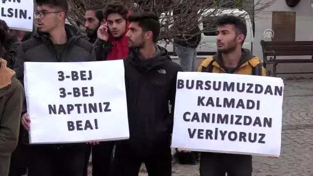 üniversite öğrencileri ulaşım zammına tepki gösterdi üniversite öğrencileri ulaşım zammına tepki gösterdi