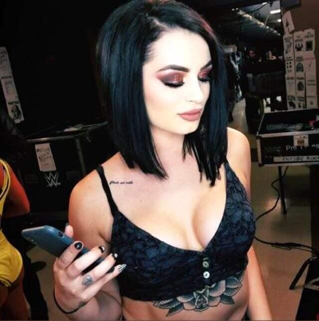 WWE güreşçisi Saraya-Jade Bevis'ten yürek hoplatan pozlar!