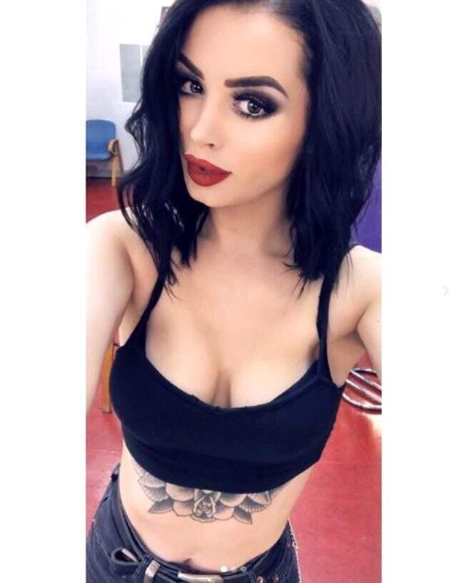 WWE güreşçisi Saraya-Jade Bevis'ten yürek hoplatan pozlar!