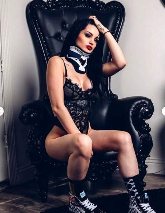 WWE güreşçisi Saraya-Jade Bevis'ten yürek hoplatan pozlar!