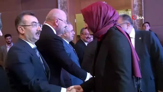 AK Parti Genel Başkan Yardımcısı Dr. Fatma Betül Sayan Kaya: 'Dünyada yoksullukla mücadelede en... AK Parti Genel Başkan Yardımcısı Dr. Fatma Betül Sayan Kaya: 'Dünyada yoksullukla mücadelede en...