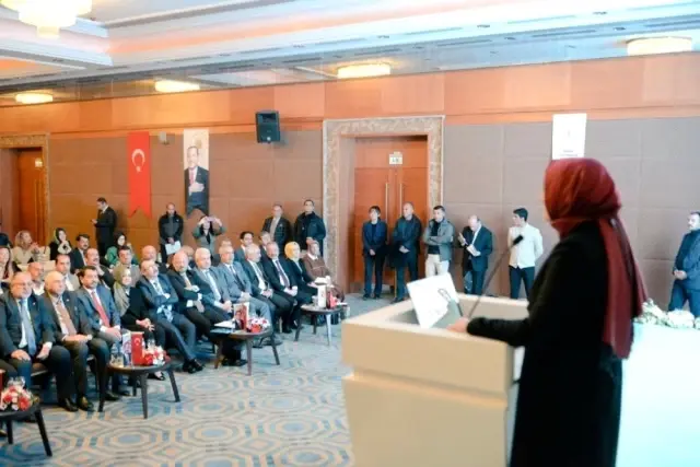 AK Parti Genel Başkan Yardımcısı Kaya Van'da AK Parti Genel Başkan Yardımcısı Kaya Van'da