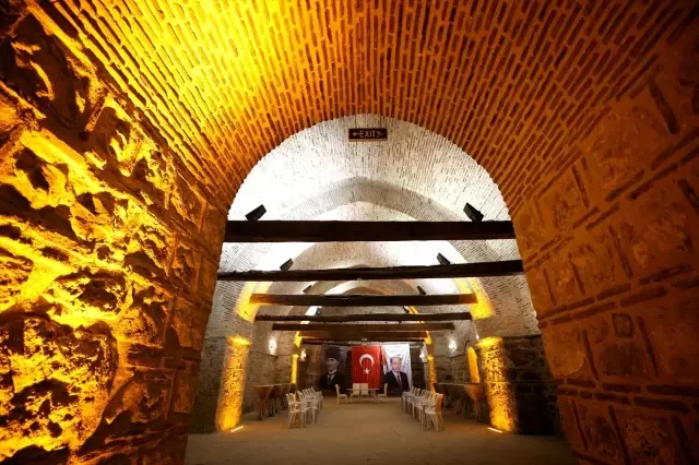 Bilecik'teki Taşhan ihtişamını 6 asırdır koruyor Bilecik'teki Taşhan ihtişamını 6 asırdır koruyor