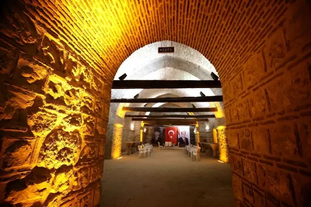 Bilecik'teki Taşhan ihtişamını 6 asırdır koruyor Bilecik'teki Taşhan ihtişamını 6 asırdır koruyor