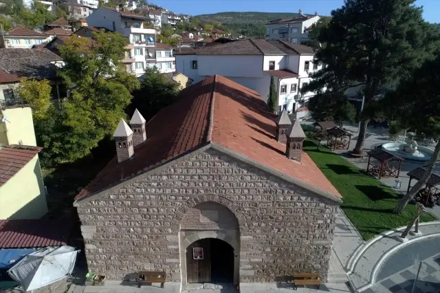 Bilecik'teki Taşhan ihtişamını 6 asırdır koruyor Bilecik'teki Taşhan ihtişamını 6 asırdır koruyor