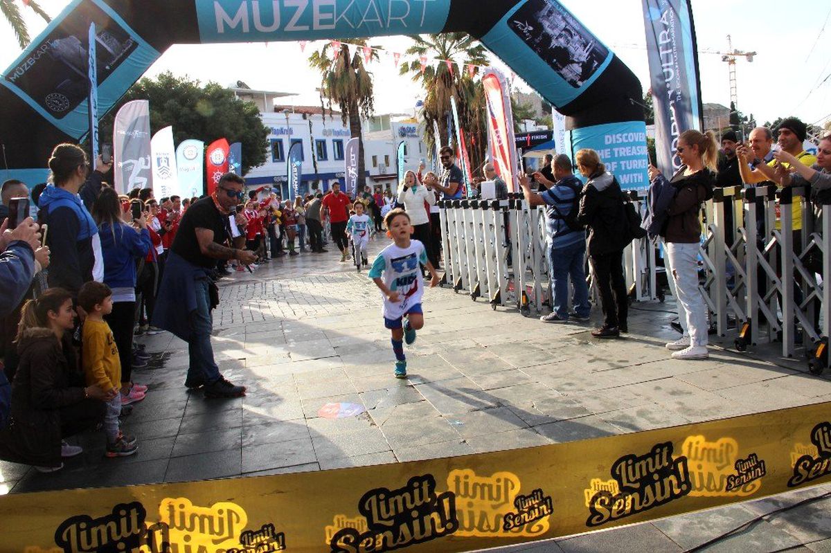 Bodrum'da 7'den 70'e koşu yarışı