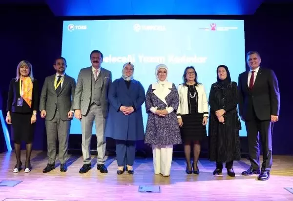 Emine Erdoğan, Geleceği Yazan Kadınlar Ödül Töreni'ne katıldı Emine Erdoğan, Geleceği Yazan Kadınlar Ödül Töreni'ne katıldı